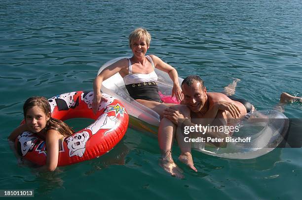 Daniela Lohmeyer, Christoph Schobesberger, Tochter Lea-Maria Schobesberger , Urlaub, Lago di Ledro/Italien, , Nähe Gardasee, Schauspieler,...