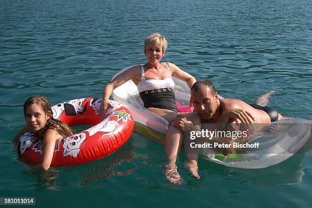 Daniela Lohmeyer, Christoph Schobesberger, Tochter Lea-Maria Schobesberger , Urlaub, Lago di Ledro/Italien, , Nähe Gardasee, Schauspieler,...