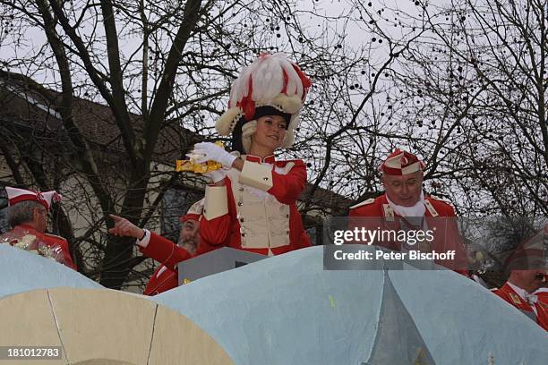 Heidi Klum , "Ehren-Funkenmariechen" der "Roten Funken", Rosenmontagszug, Köln, , Karneval, Fasching, Maskerade, Umzug, Karnevalsumzug, Model,...