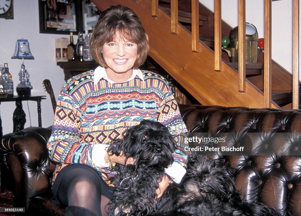 Uschi Nerke, Tibet-Terrier-Hündin 'Tschingi', Homestory zum 50.