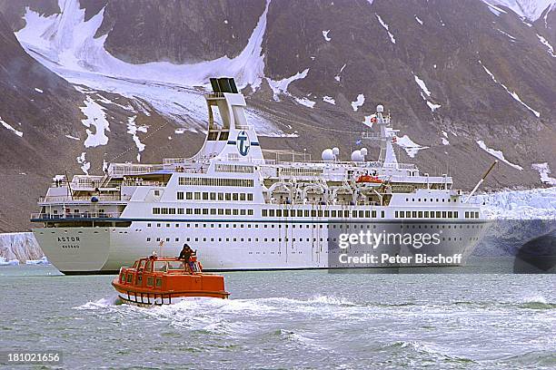 Kreuzfahrtschiff MS "Astor", , Spitzbergen, Norwegen, Europa, Nördliches Eismeer, Eis, Eisberg, Arktis, Reise, Kreuzfahrt, Luxus, Schiff, Schiffe,...