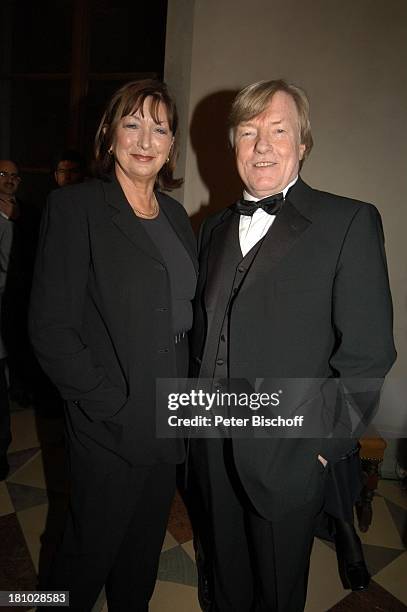 Manfred Zapatka , Ehefrau Margarete Zapatka, Verleihung "Bayerischer Filmpreis", München, , "Cuvillis Theater", Foyer,