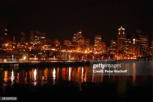 Seattle, Skyline bei Nacht, Nachtaufnahme, Waterfront, Hochhäuser, Bundesstaat Washington, USA, Amerika, Nordamerika, Reise, 532/2003,