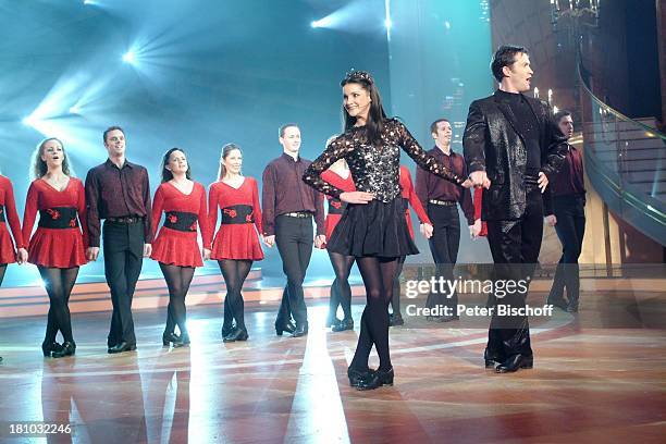 Riverdance , Chemnitz, , "Stadhalle", Bühne, Auftritt, tanzen, Tänzer, Tänzerin, Promis, Prominenter, Prominente,