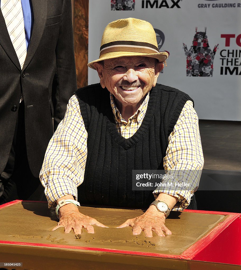 Handprint-Footprint Ceremony For "The Lollipop Kid" Jerry Maren, 93, Last Of The Munchkins From "The Wizard Of Oz"