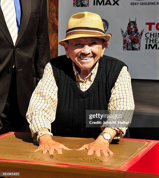 The Lollipop Kid" actor Jerry Maren Last Of The "Munchkins" from "The Wizard Of Oz" attends the Handprint-Footprint Ceremony at the TCL Chinese...