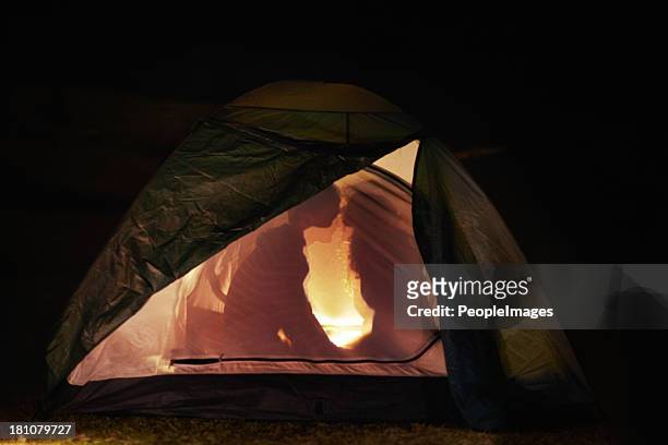 camping romance - romantisk aktivitet bildbanksfoton och bilder