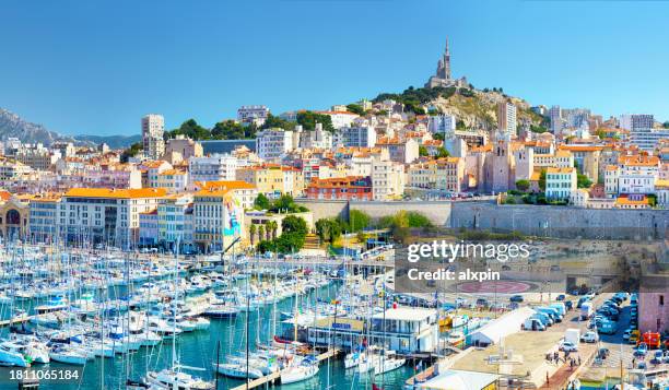 old port of marseille, france - oude haven stockfoto's en -beelden