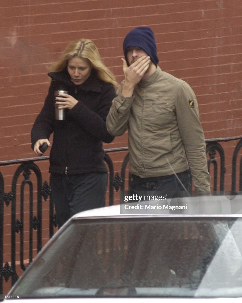 Gwyneth Paltrow And Boyfriend Chris Martin In New York