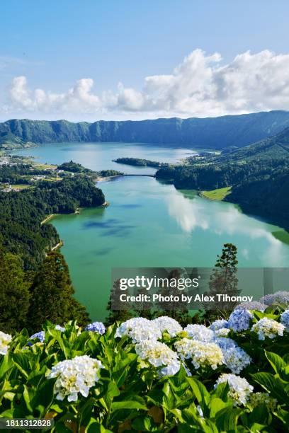 picturesque paradise of sete cidades in azores, sao miguel. - ponta delgada azores portugal stock-fotos und bilder