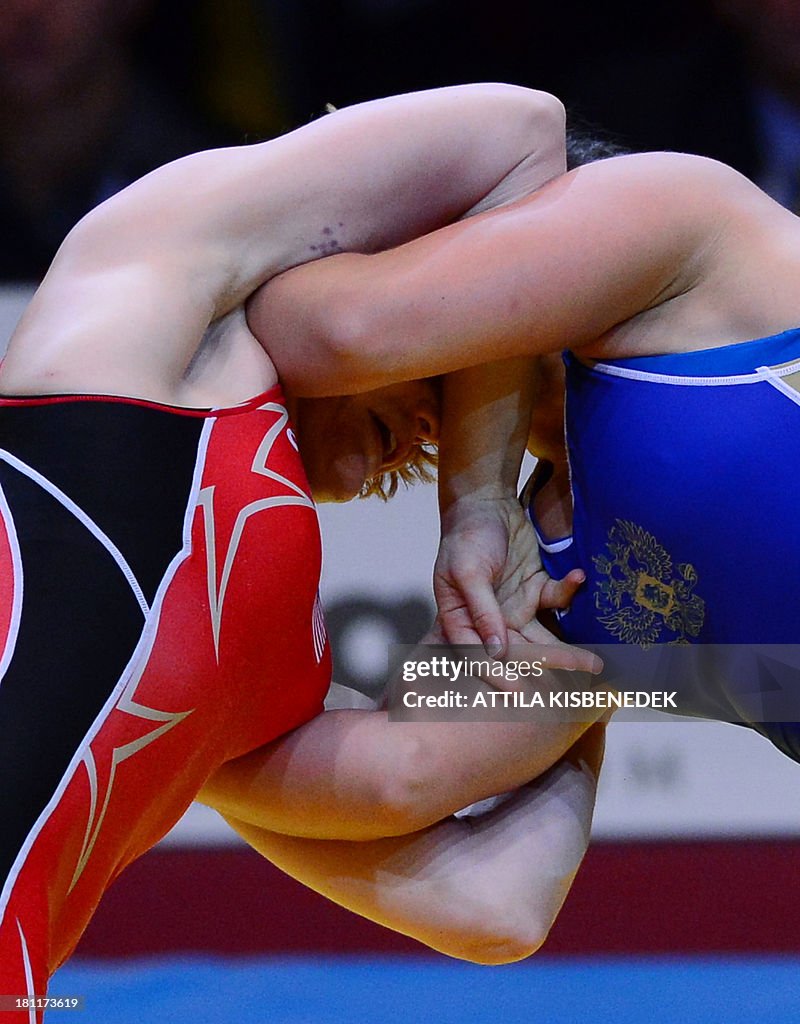 WRESTLING-WC-WOMEN-63KG-USA-RUS