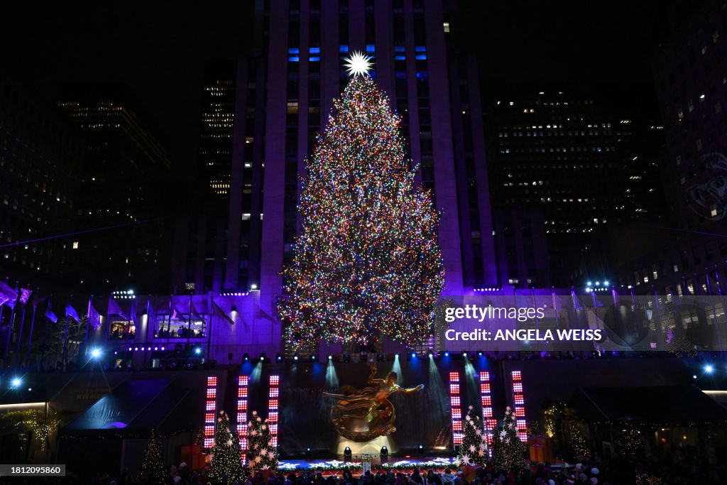 TOPSHOT-US-LIFESTYLE-HOLIDAY-CHRISTMAS