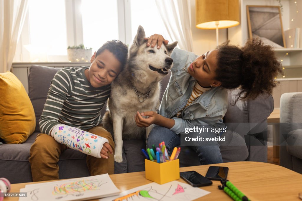 Geschwisterbindung zu Hause