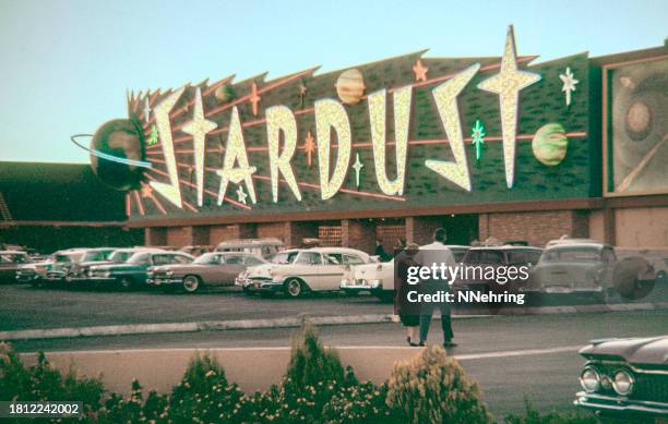 80,684 1950 1959 Vintage Stock Photos, High-Res Pictures, and