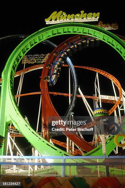 Achterbahn, Olympia-Looping, Fahrgeschäft, "Bremer Freimarkt", Reise, Bremen, Deutschland, Europa, , Volksfest, Jahrmarkt, Kirmis, bei Nacht,...