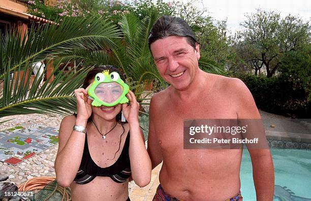 Egon Wellenbrink mit Tochter Susanna, , Mallorca, Spanien, Musiker, Schauspieler, Homestory, Vater, Familie, Promis, Prominente, Prominenter,