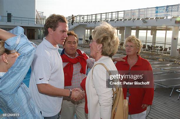 Stefanie Hertel, Lebensgefährte Stefan Mross, Schwiegervater in spe Eberhard Hertel, Ehefrau Elisabeth Hertel, , Fan , Kreuzfahrt, , MS "Costa...