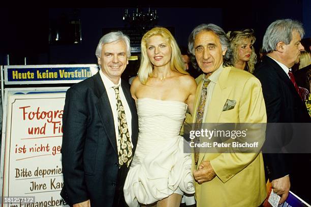 Dieter Kürten, Marlene Charell mit Ehemann Roger Pappini, , 18.6.1991, "Phantasialand", Brühl bei Köln, Sportreporter, Reporter, Journalist,...