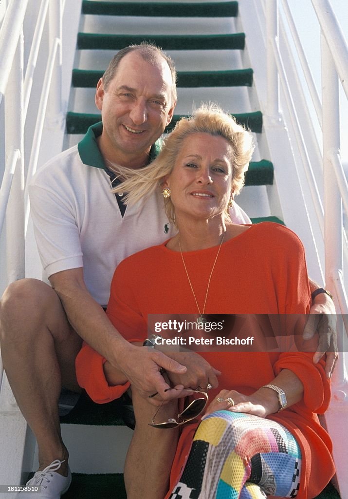 Heinz Rennhack, Ehefrau Annemarie Rennhack, , neben den Dreharbeiten ...