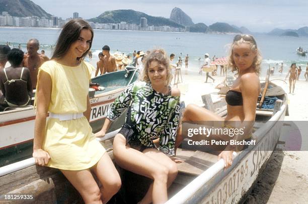 Renate Langer, Olivia Pascal, Regina Sattler, , neben den Dreharbeiten zur ZDF-Reihe "Traumschiff", Folge 15, "Brasilien", Episode 1-3, , Rio de...