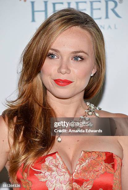 Actress Amanda Fuller arrives at the 2nd Annual Beyond Hunger: A Place At The Table Benefit Honoring Susan Sarandon at Montage Beverly Hills on...