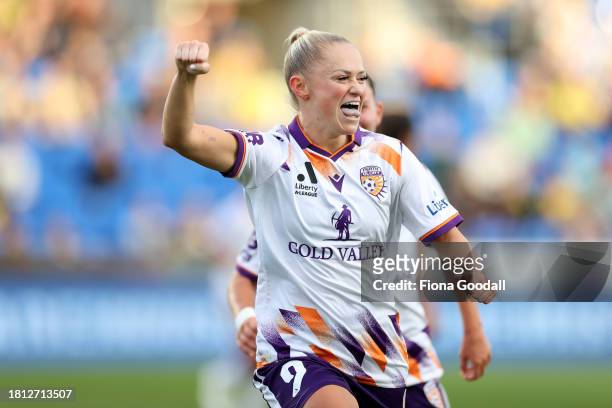 Millie Farrow of Perth celebrates a goal during the A-League Women round six match between Wellington Phoenix and Perth Glory at Go Media Stadium, on...