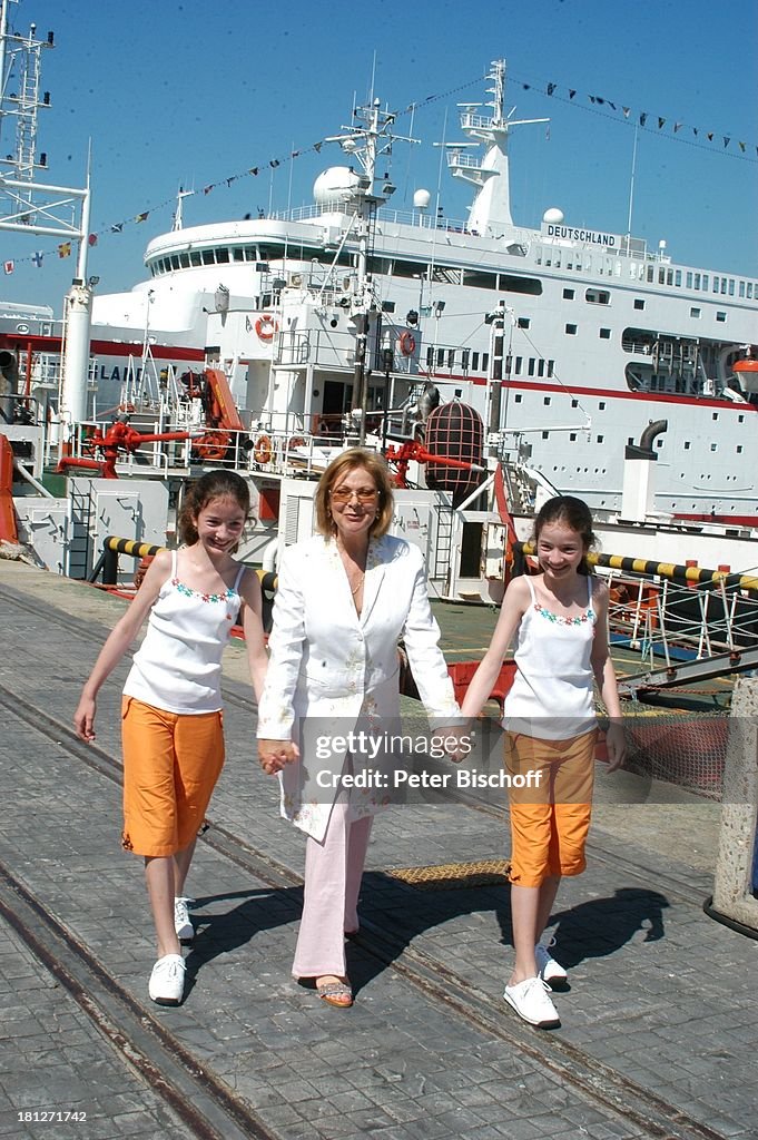 Heide Keller, Katrin Brardt, Zwillings-Schwester Wiebke Brardt, 