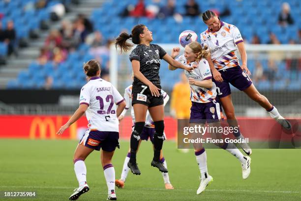 Chloe Knott of Wellington competes for the ball during the A-League Women round six match between Wellington Phoenix and Perth Glory at Go Media...