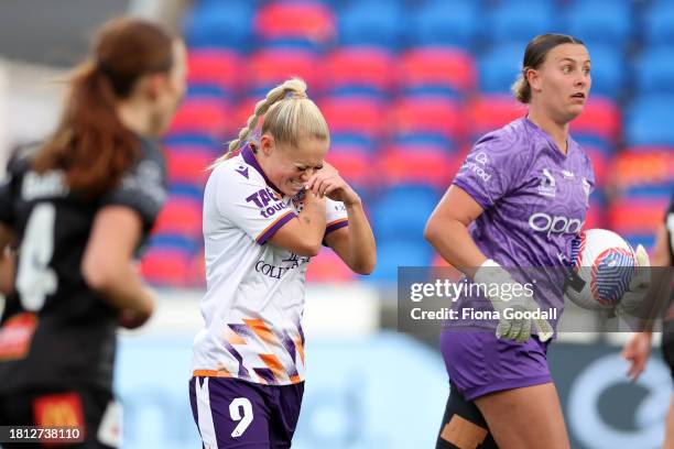 Millie Farrow of Perth reacts during the A-League Women round six match between Wellington Phoenix and Perth Glory at Go Media Stadium, on November...