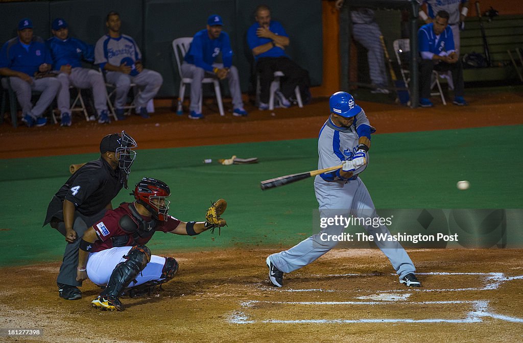 CAROLINA, PR - DECEMBER 5:
Cangrejeros de Santurce's Luis Matos