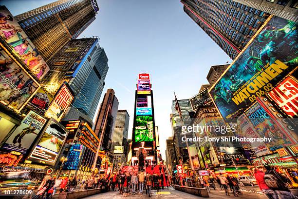 times square nyc - times square manhattan stock pictures, royalty-free photos & images