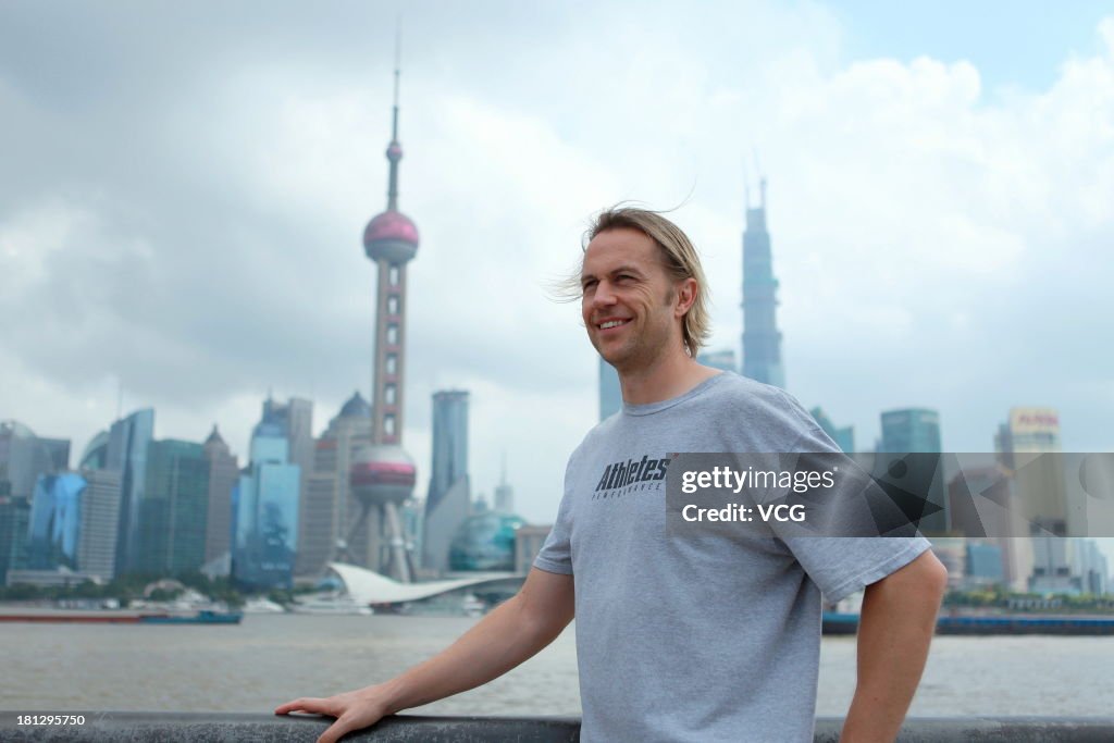 Ian Walker Visits Shanghai