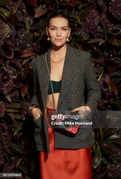 Arizona Muse attends British Vogue's Forces For Change at The MAINE Mayfair on November 23, 2023 in London, England.