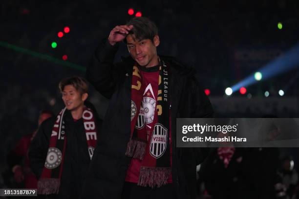 Yuya Osako of Vissel Kobe looks on after the J.LEAGUE Meiji Yasuda J1 33rd Sec. Match between Vissel Kobe and Nagoya Grampus at NOEVIR Stadium Kobe...