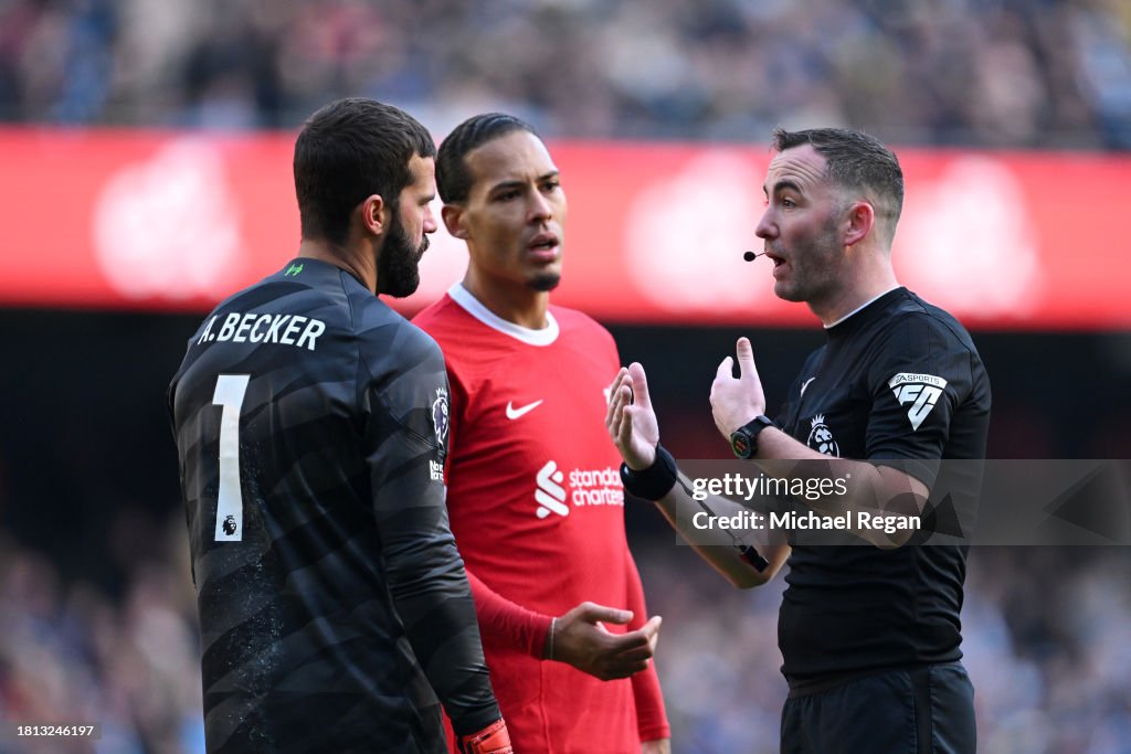 Manchester City v Liverpool FC - Premier League