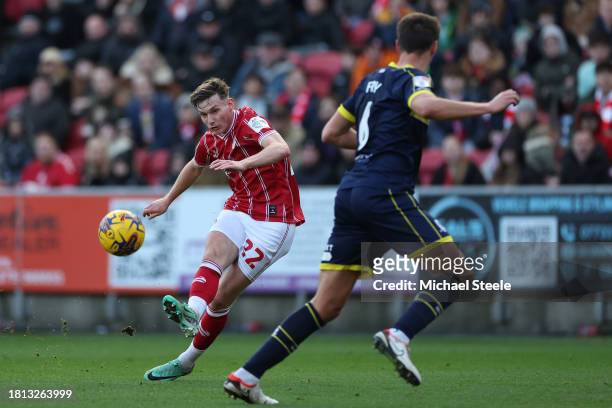 Taylor Gardner-Hickman of Bristol City scores the opening goal during the Sky Bet Championship match between Bristol City and Middlesbrough at Ashton...