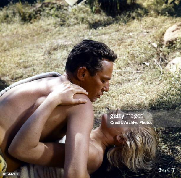 Peter Finch and Mary Ure in a scene from the film 'Windom's Way', 1957.