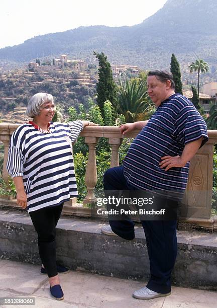 Ilse Page, Peter Schlesinger, ZDF-Serie "Hotel Paradies", Folge 21 "Die Flucht", Insel Mallorca, Balearen, Spanien, Europa, Panorama, Terasse,...