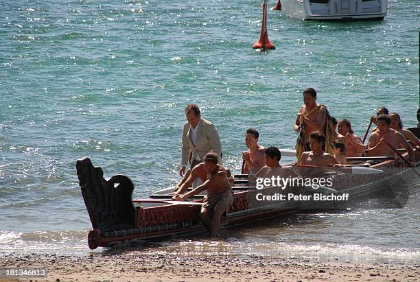 Marek Erhardt , Maori , Dreharbeiten zur ZDF-Reihe "Kreuzfahrt ins Glück", Folge 2: "Hochzeitsreise nach Neuseeland", Paihia / Bay of Islands,...