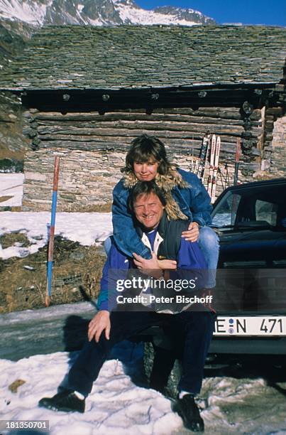 Desiree Nosbusch, Lebensgefährte Georg Bossert, Skiurlaub, St. Moritz, Schweiz, , Auto, Ski, Skier, Ferien, Schnee, Lebensgefährtin, Winter,...