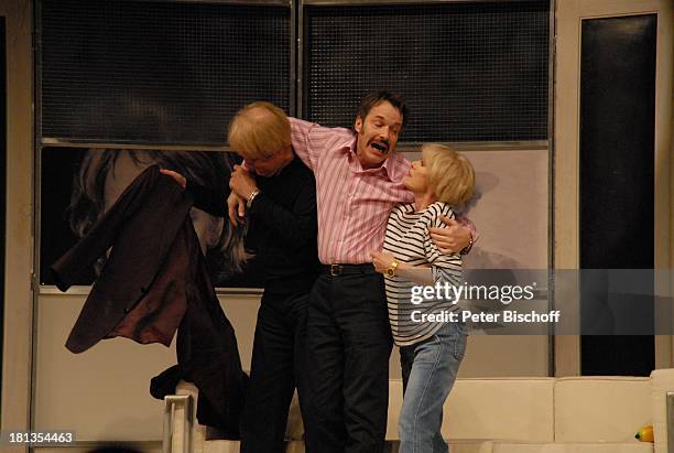 Peter Fricke, Christoph Schobesberger, Schwiegersohn von Anita Kupsch , Theater-Komödie "Eine Nacht wie im Rausch", Glocke, Bremen, Deutschland,...