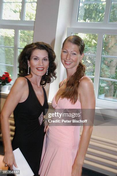 Kriemhild Jahn, Marcella Siegel, Musical "Lachen", Premiere, Cuxhaven, Deutschland, ,