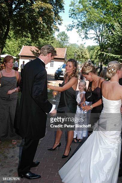 Tim Borowski, Ehefrau Lena , standesamtliche Hochzeit, Gut Sandbeck, Osterholz-Scharmbeck, Deutschland, , Prod.-Nr.: 999/2006, Standesamt,...