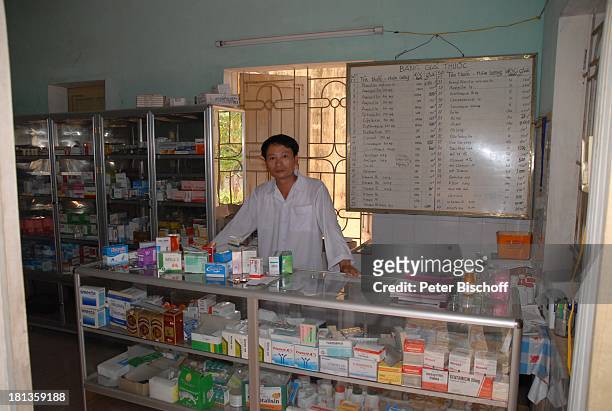 Apotheker, Gesundheitszentrum von Tien Luc, Vietnam, Asien, Dorf, Krankenstation, Reise,