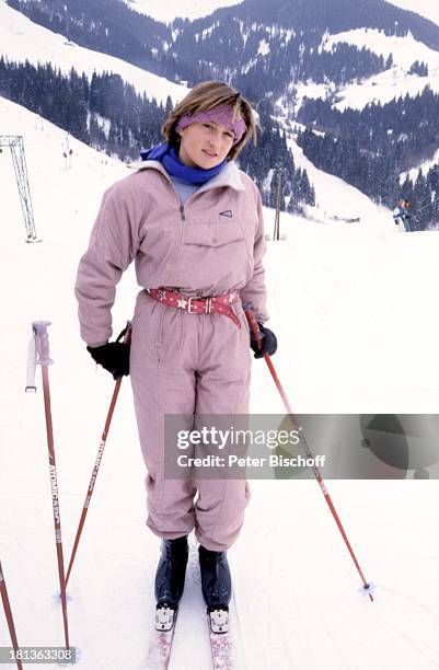 Valerie von Hohenzollern, Tochter von A n g e l a W e p p e r, Urlaub in der Schweiz, Engelberg, Schweiz, Europa, , Winter, Schnee, Berge, Skianzug,...