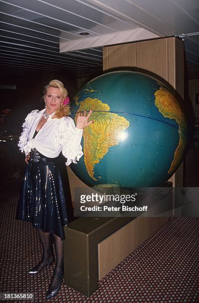 Margot Werner, Kreuzfahrt von Vancouver nach Anchorage, "MS Europa", Alaska, USA, Nordamerika, 10. Hochzeitstag, Kreuzfahrtschiff, Schiff, Globus,...