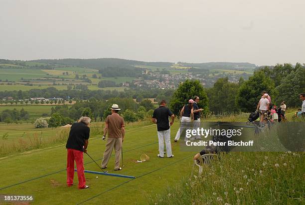 Golfer, Benefiz-Golf-Turnier des Promi-Charity-Golf-Clubs "Eagles" zugunsten des parkinsonkranken Ex-Star-Tenor P E T E R H O F M A N N, Golf-Hotel...