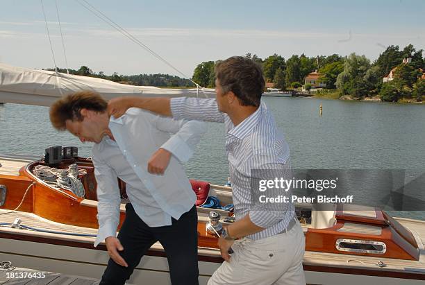 Andreas Brucker , Julian Weigend , ZDF-Sonntagsfilm Inga Lindström-Film, Folge 31 "Das Herz meines Vaters", Bullandö Marina, Värmdö bei Stockholm,...