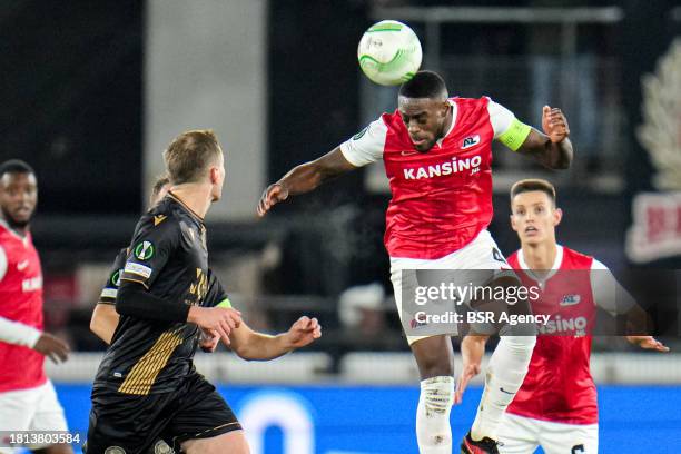 Bruno Martinis Indi of AZ Alkmaar heads the ball during the Group E - UEFA Europa Conference League 2023/24 match between AZ Alkmaar and HSK Zrinjski...