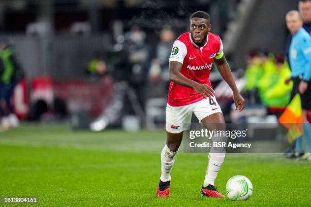 Bruno Martinis Indi of AZ Alkmaar runs with the ball during the Group E - UEFA Europa Conference League 2023/24 match between AZ Alkmaar and HSK...